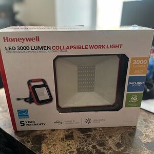 Honeywell LED 3000 Lumen Collapsible Work Light - Red and White
